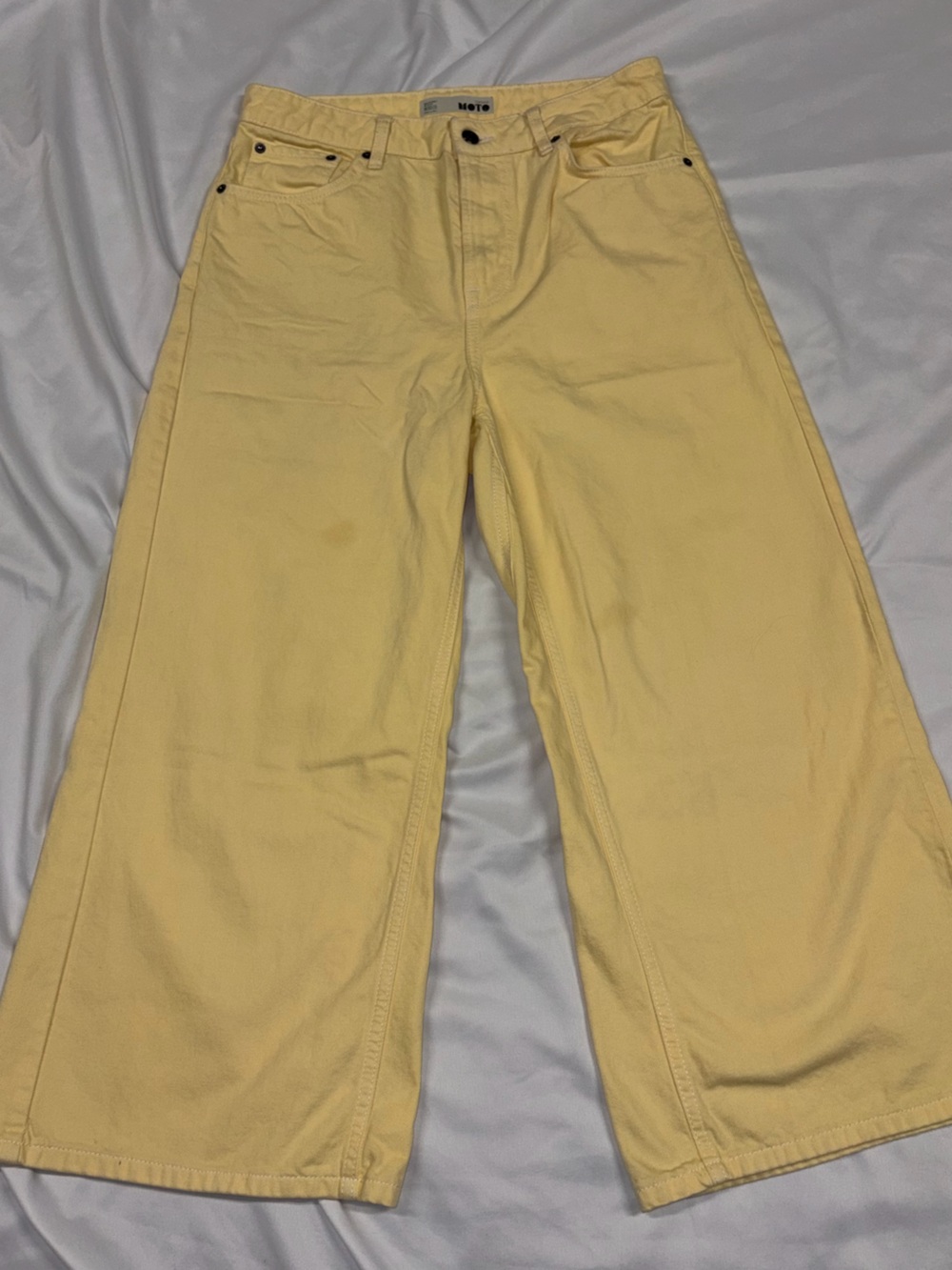 Topshop Men's Chinos in Pale Yellow Lot H